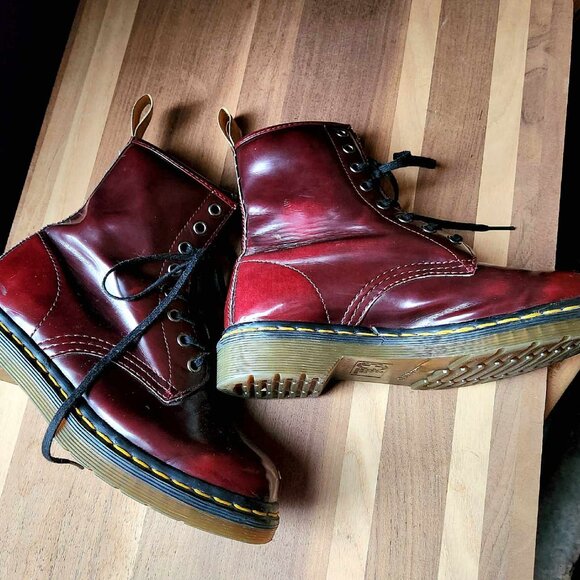 DR MARTENS Vegan 1460 Cherry Red Pascal 8-Eye Boots Shoes Size 5 - Picture 7 of 8